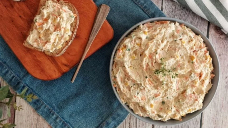 Receita Fácil — Patê de frango: opção prática pronta em apenas 10 minutos