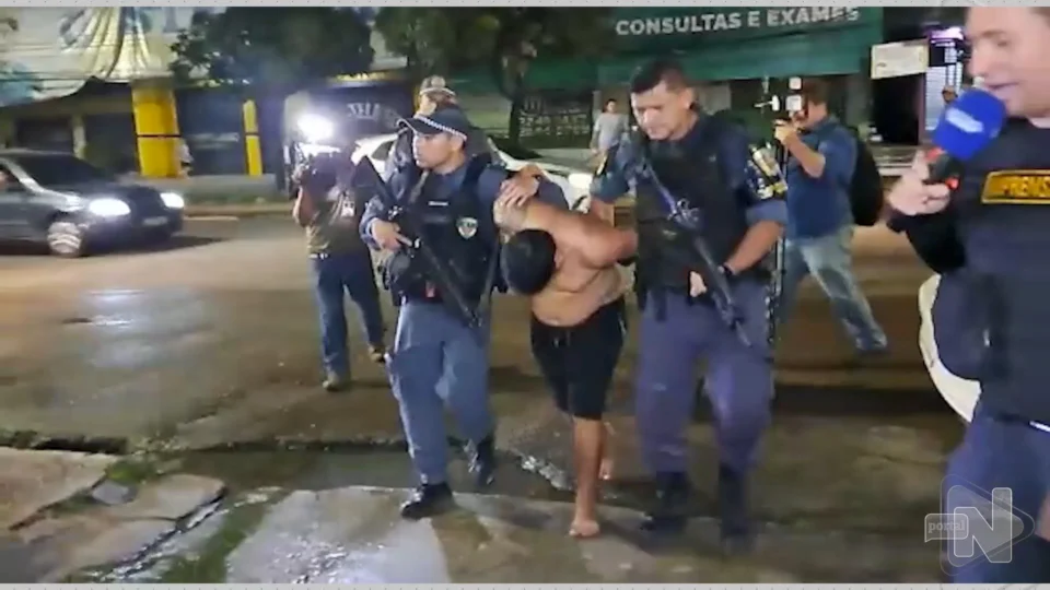 VÍDEO: polícia prende suspeito que furtou arma de carro de PM em Manaus