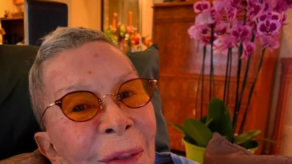 Rita Lee deixa hospital após ficar 9 dias internada em São Paulo