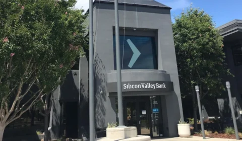 Silicon Valley Bank, banco financiador de startups, vai à falência nos EUA