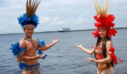Temporada de Cruzeiros: ‘Volendam’ traz mais de 2 mil turistas a Manaus