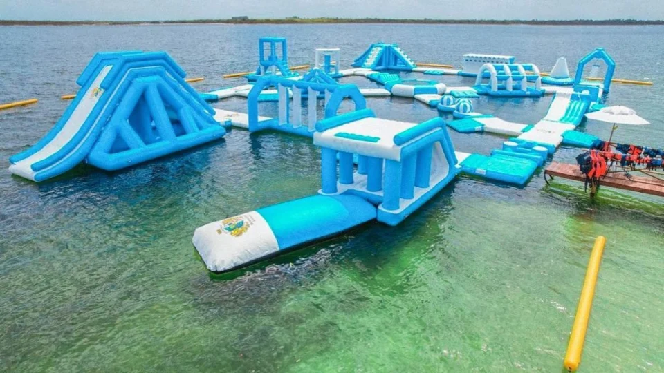 Turista morre após passar mal em brinquedo aquático em Jericoacoara no Ceará