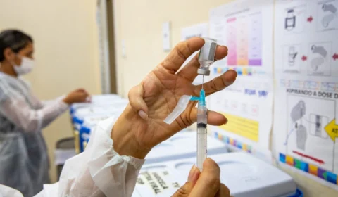 Covid-19: Manaus terá 74 pontos de vacinação nesta terça-feira