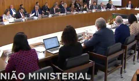 Lula faz reunião com ministros das áreas produtivas em Brasília