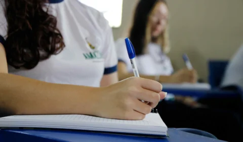 Relatório aponta que Brasil investe menos em educação que outros países