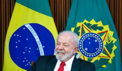 Lula mantém sob sigilo relatórios de inteligência sobre atos de junho de 2013