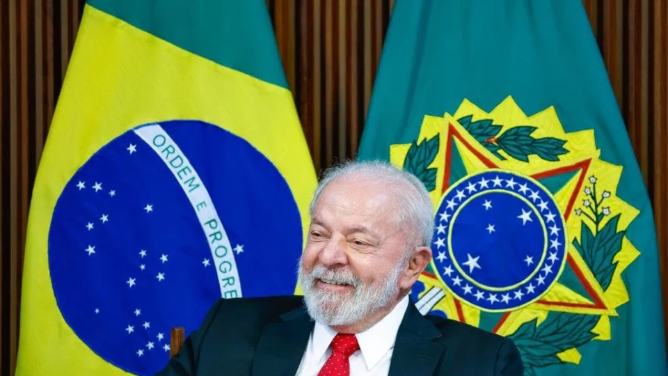Lula mantém sob sigilo relatórios de inteligência sobre atos de junho de 2013