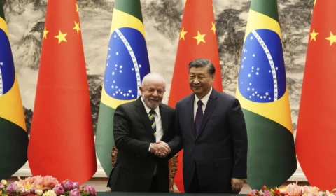 ‘Ninguém vai proibir que o Brasil aprimore sua relação com a China’, afirma Lula em reunião com Xi Jinping