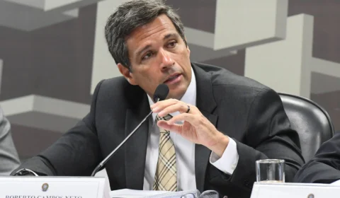 Campos Neto aponta ‘falta de conhecimento’ em críticas de Lula ao BC