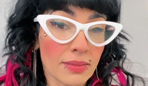 Cabeleireira usa redes sociais para expor agressões do ex-marido no AM