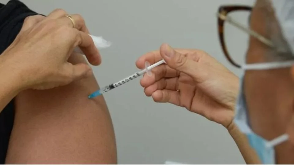 Covid-19 e Influenza: vacinação será realizado neste domingo em Palmas-TO