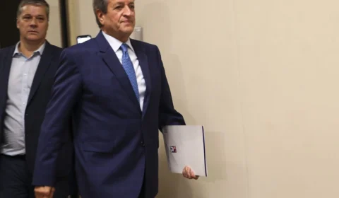 Costa Neto afirma estar ‘indignado’ após operação na casa de Carlos Jordy 