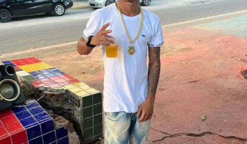 MC Biel Xcamoso morre em grave acidente de carro em Recife-PE