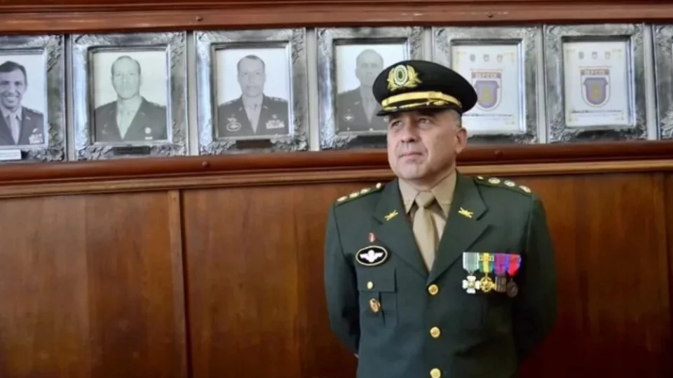 Lula exonera comandante do Planalto suspeito de envolvimento nos atos golpistas