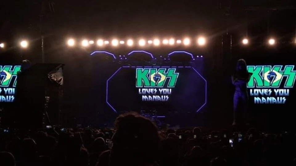 VÍDEO: baixista da banda Kiss, Gene Simmons passa mal durante show em Manaus