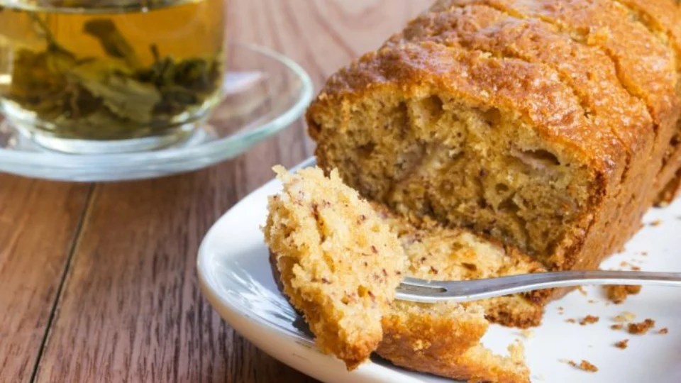 Receita Fácil – Bolo de banana fofinho: opção pronta em apenas 60 minutos