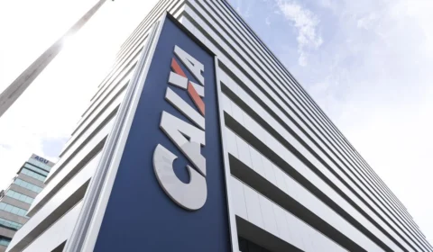 Caixa deve emitir 8 milhões de cartões de débito para beneficiários de programas sociais