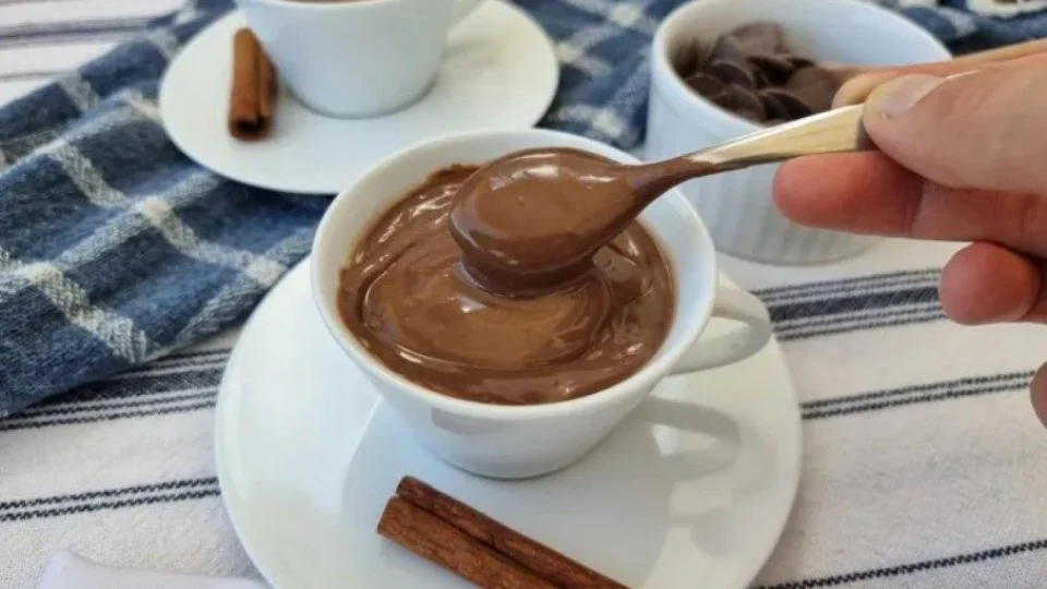 Receita Fácil – Chocolate quente cremoso: opção pronta em apenas 20 minutos
