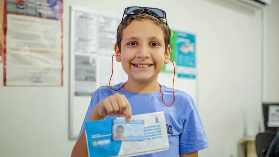 Saiba como solicitar carteira para pessoas com autismo no Amazonas