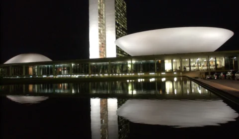 Governistas defendem CPMI dos atos golpistas após demissão de ministro do GSI