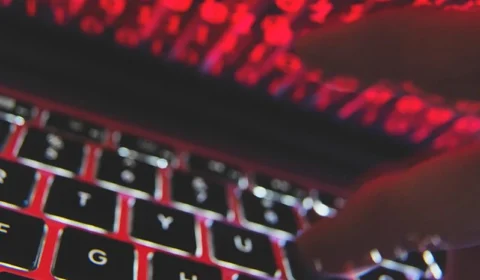 Brasil sofre mais de 100 bilhões de tentativas de crimes virtuais em 2022