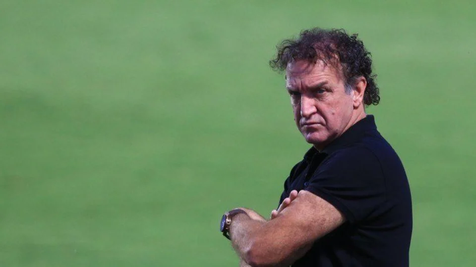 Torcedores do Corinthians protestam nas redes contra ida de Cuca para clube