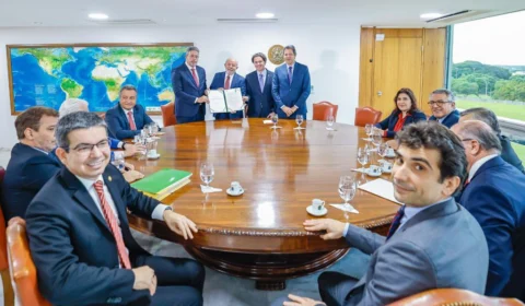 Com ajustes, governo entrega novo arcabouço fiscal ao Congresso Nacional