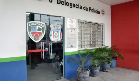 Homem é preso após ejacular em mulher dentro de ônibus em Manaus