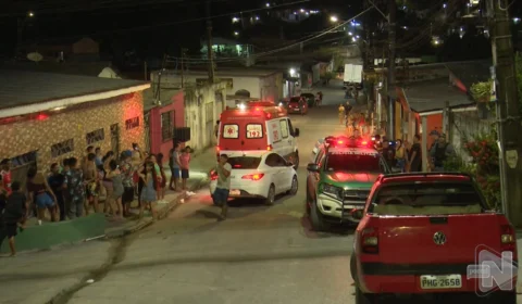 VÍDEO: suposto assaltante é espancado por populares após invadir casa em Manaus