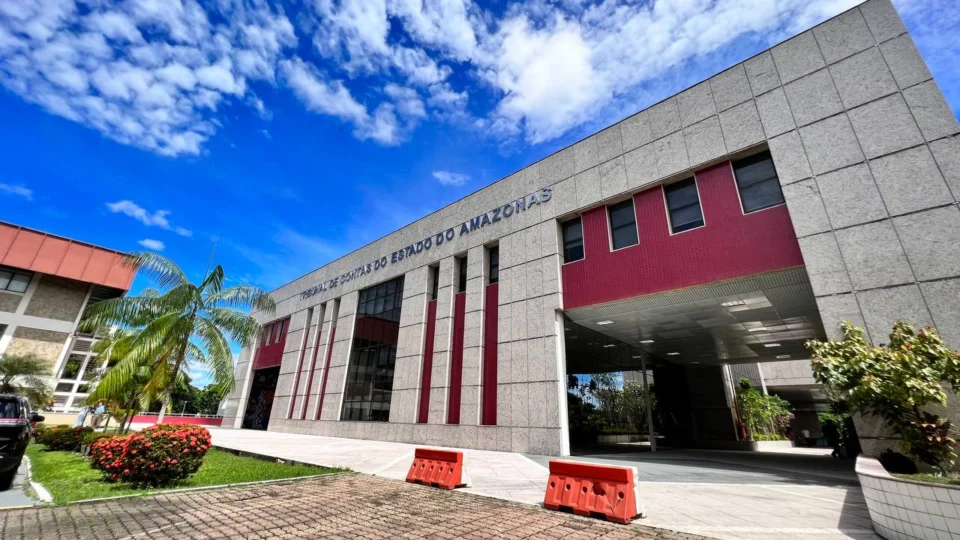 TCE-AM registra número de 118 gestores negativados por débitos no estado