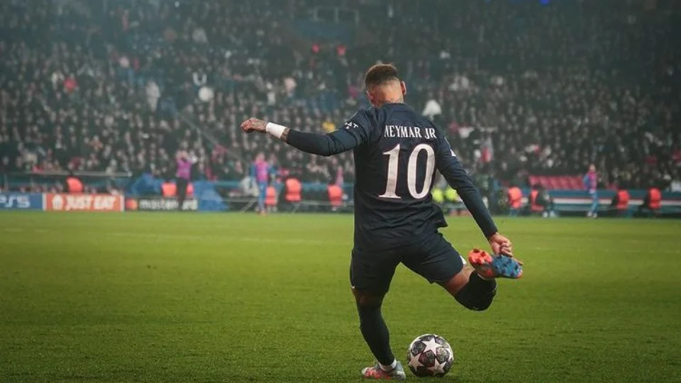 Manchester United inicia negociação para contratação de Neymar Júnior