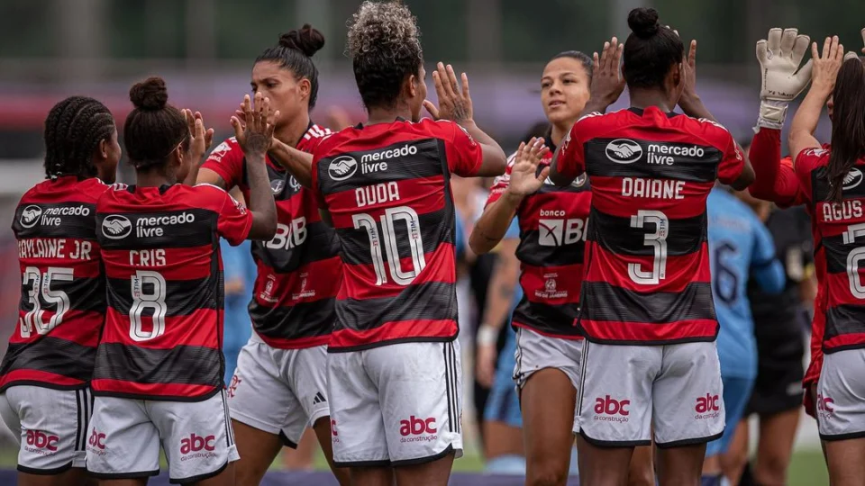 Brasileiro Feminino: Flamengo enfrenta São Paulo nesta segunda, 15