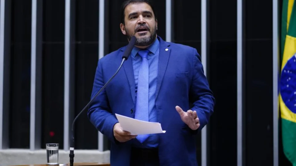 Acusados de crimes cibernéticos serão proibidos de acessar Internet