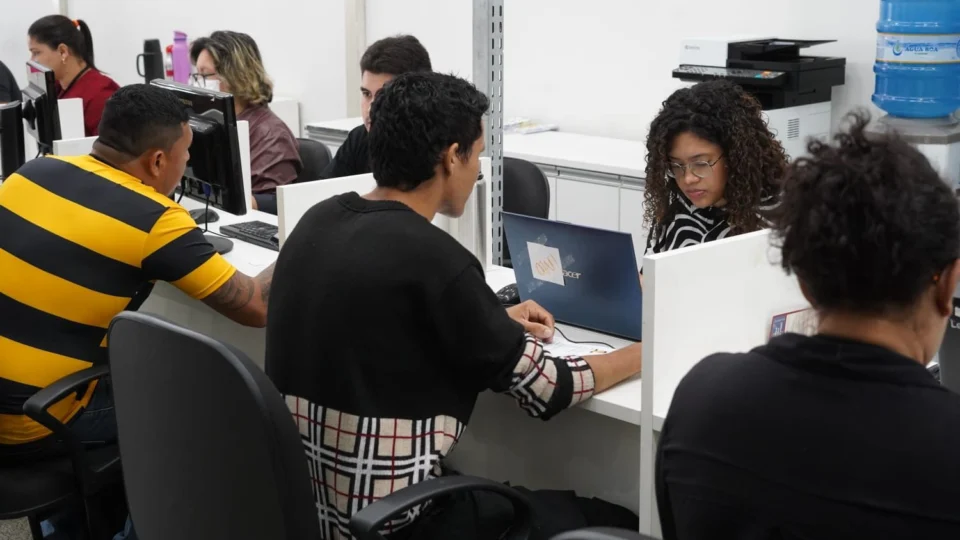 No Amazonas, Sines ofertam vagas de emprego nesta quarta-feira