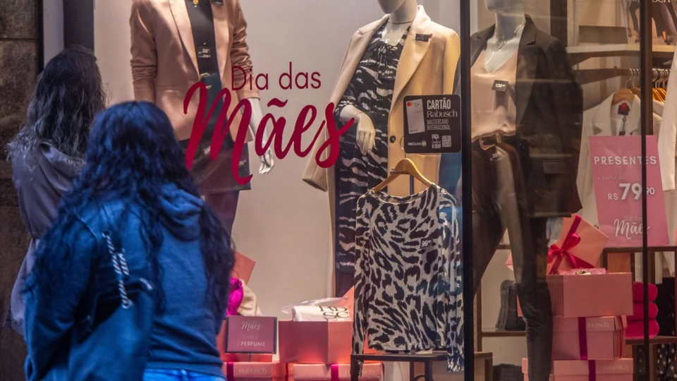 Dia das Mães: vendas devem crescer 7,6% no Brasil, projeta Abrasce