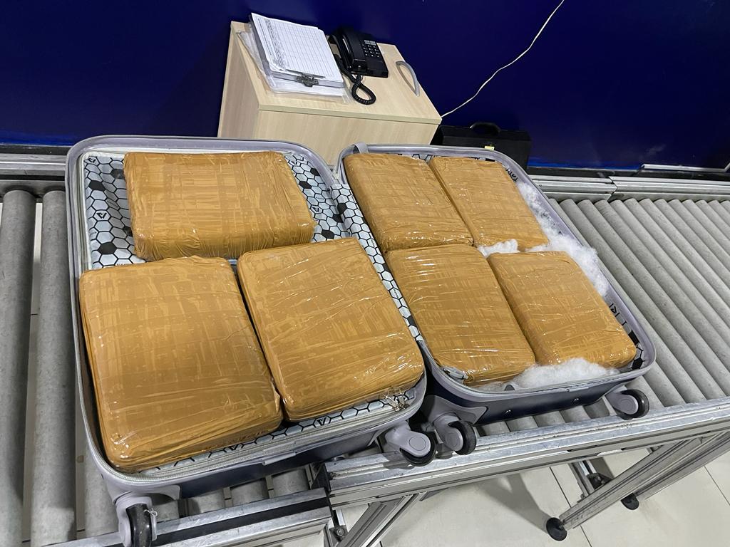 Apreensão de drogas no Aeroporto de Manaus – Foto: Divulgação/ Receita Federal