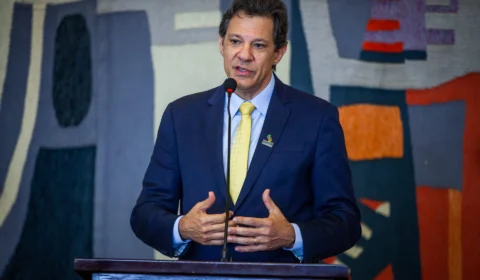 Haddad reúne com ministra das Finanças da Índia para troca de bastão do G20