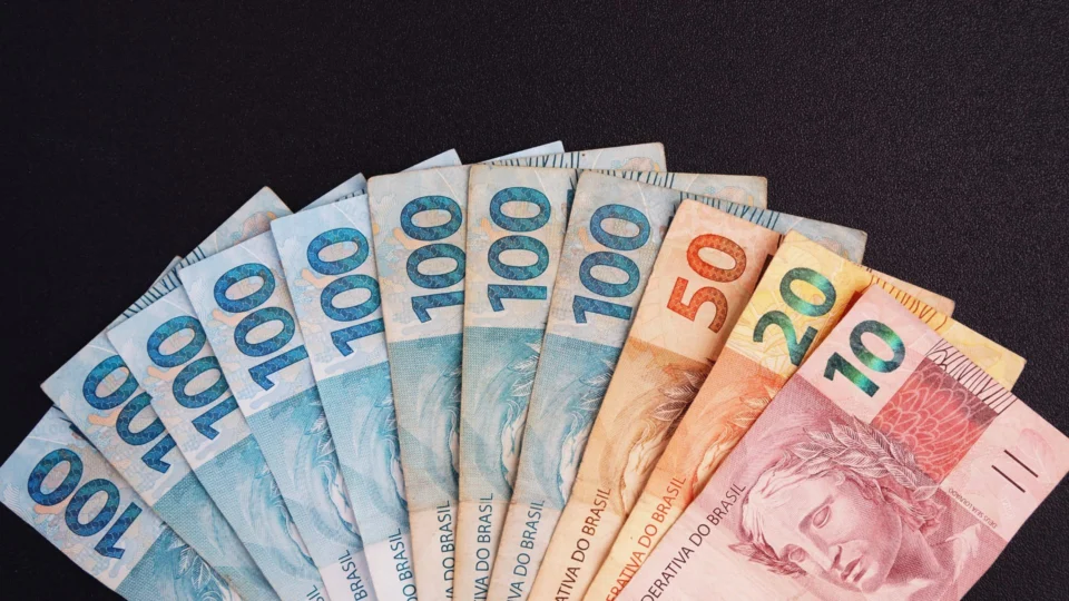 Rendimento domiciliar per capita no AM sobe para R$ 947 em 2022, diz IBGE