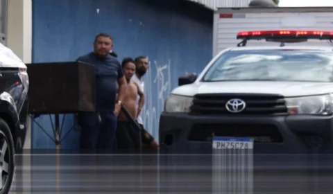VÍDEO: homem é morto com 9 tiros na frente da filha na Zona Oeste de Manaus