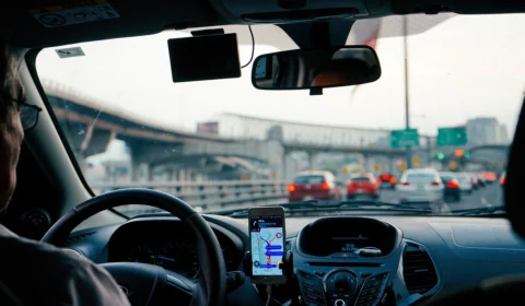 Tocantins tem 4 mil trabalhadores por aplicativo de serviços, mostra IBGE