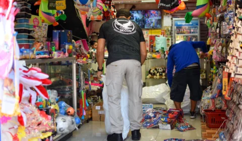 Operação apreende mais de 800 brinquedos com indícios de falsificação no AM