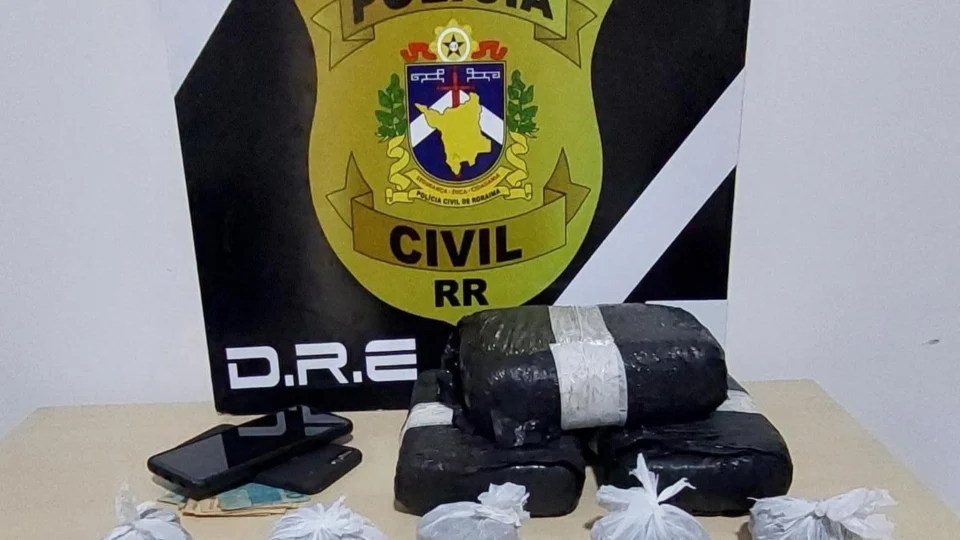 Trio é preso com 2 kg de skunk em posto de combustível de Boa Vista-RR