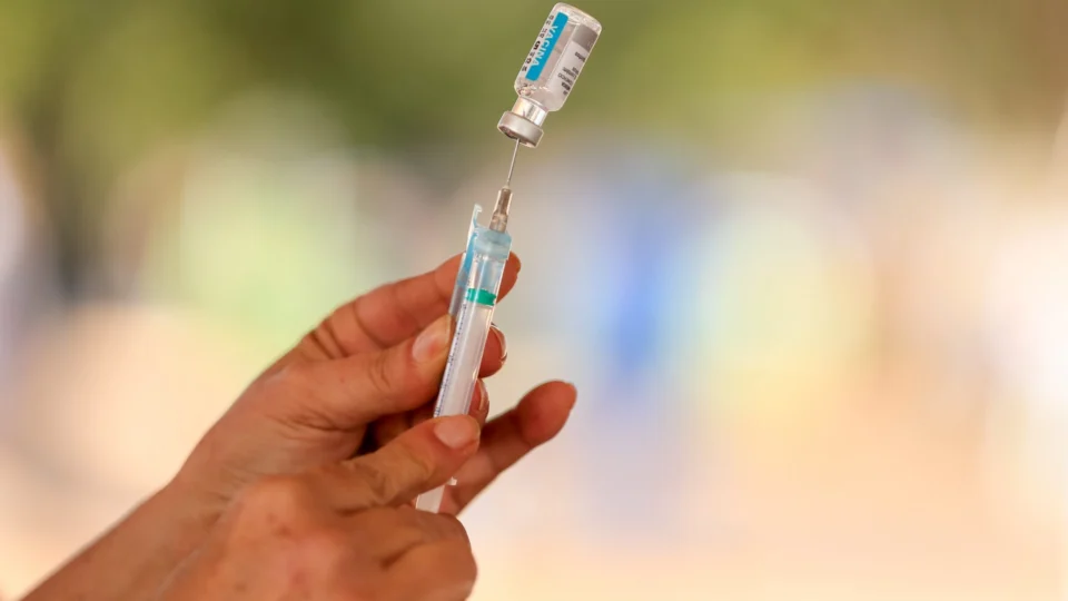 Covid-19: Manaus terá 75 pontos de vacinação nesta sexta