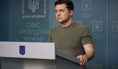 Presidente da Ucrânia visita Tribunal Penal Internacional de Haia