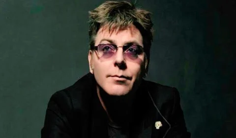 Morre Andy Rourke, baixista do The Smiths, aos 59 anos
