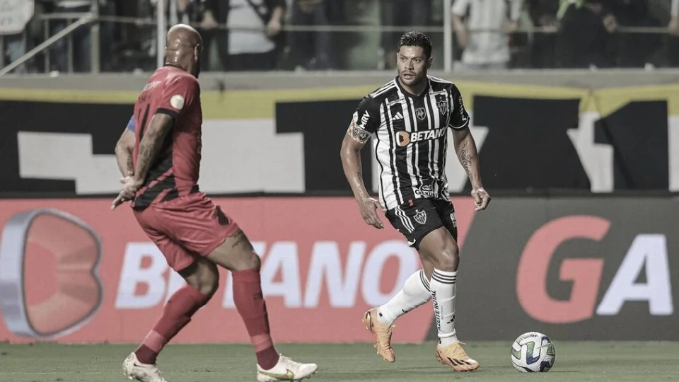 Atlético-MG x Athletico-PR: veja escalações e horário do jogo nesta terça, 23