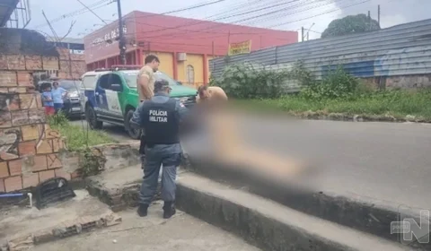 VÍDEO: corpo de homem é jogado de carro em movimento na Zona Norte de Manaus