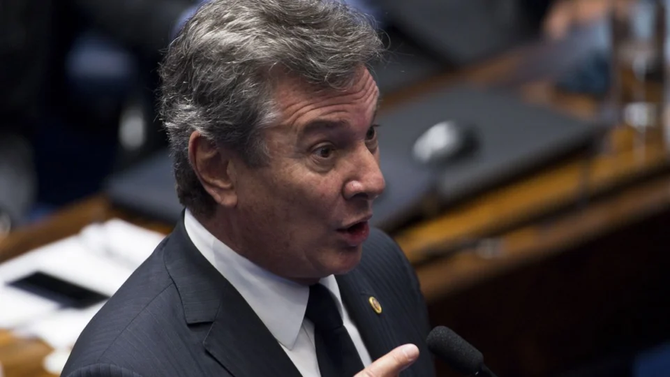 Fernando Collor é condenado a oito anos e dez meses de prisão