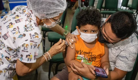 Ministério da Saúde antecipa campanha nacional de multivacinação no Amazonas