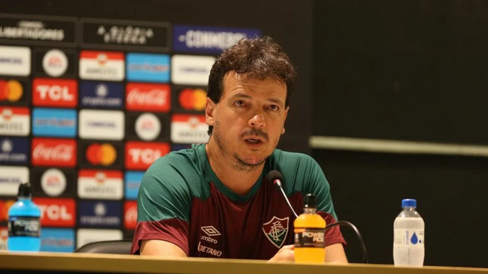 Fluminense: ‘Dinizismo’ completa um ano em harmonia com a torcida